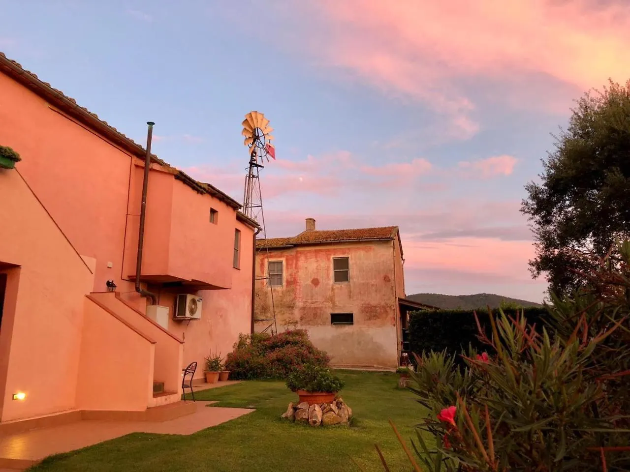 Agriturismo Ristorante Монте-Арджентарио 0*,
